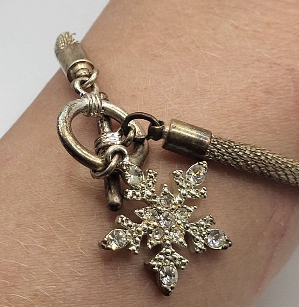 Silver Mesh Chain Bracelet Rhinestone Snowflake Charm Worn 7in